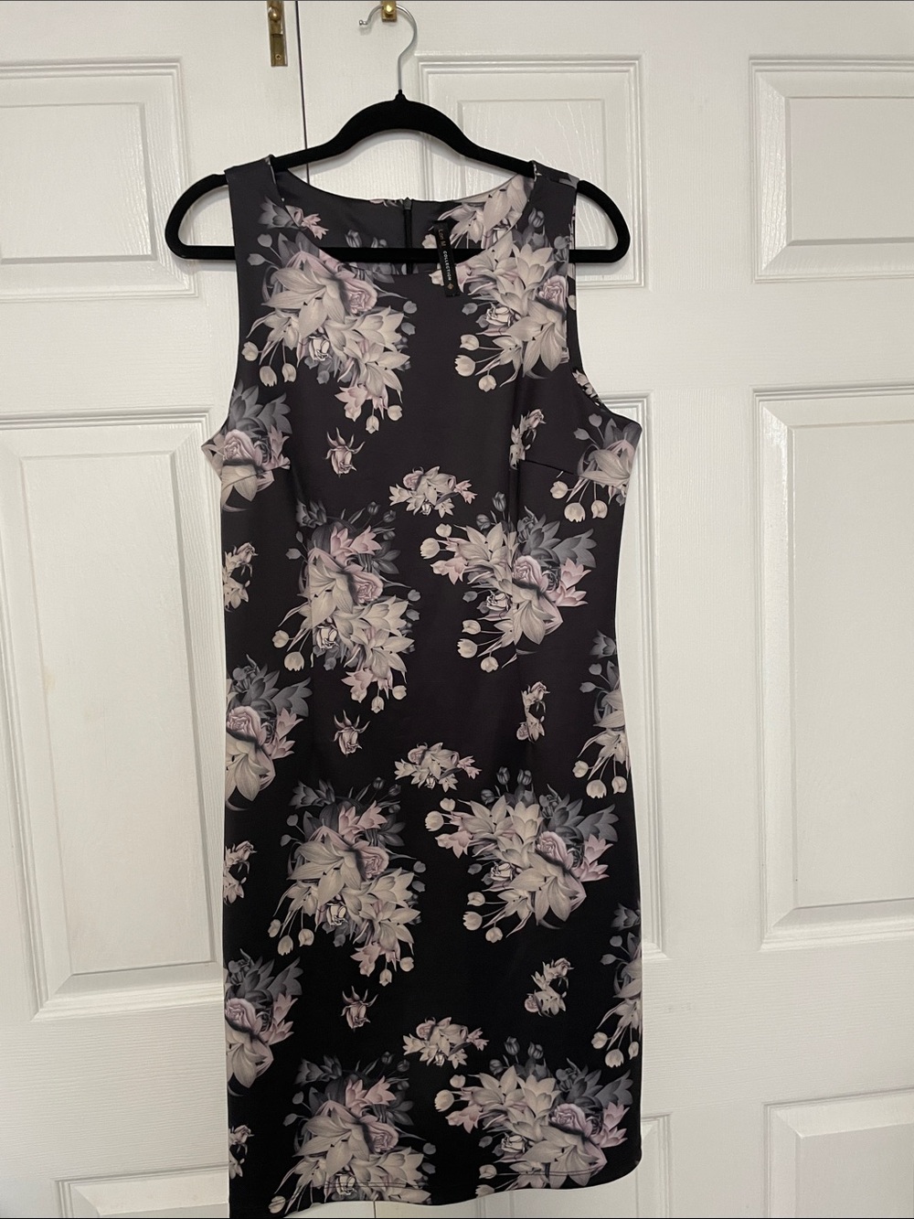 Floral Sleeveless Midi Dress in Black with Soft Pink Accents